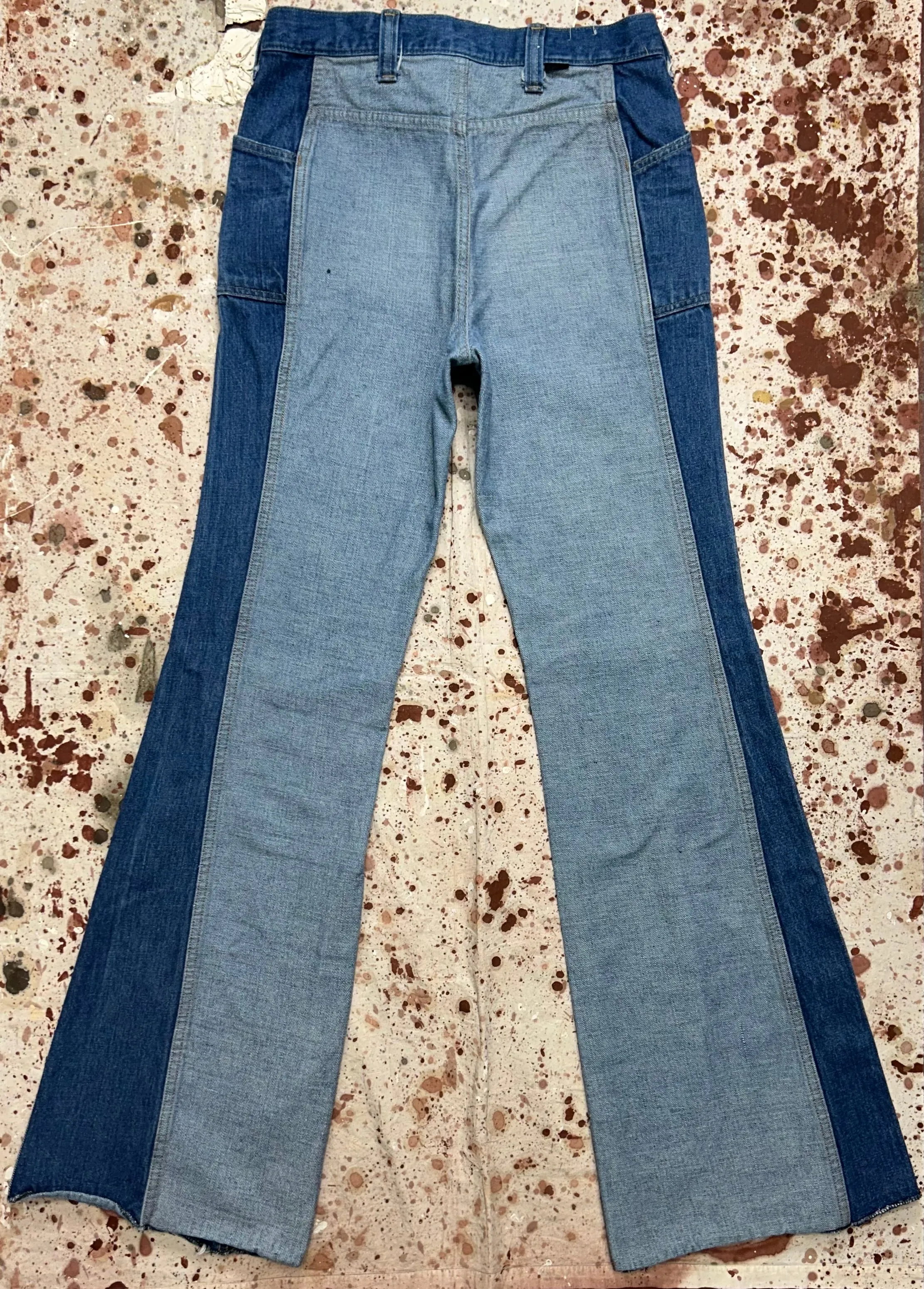Vintage USA 1970's Lee Two-Tone Talon Zip Reversible Denim Jeans (JYJ1024-350)
