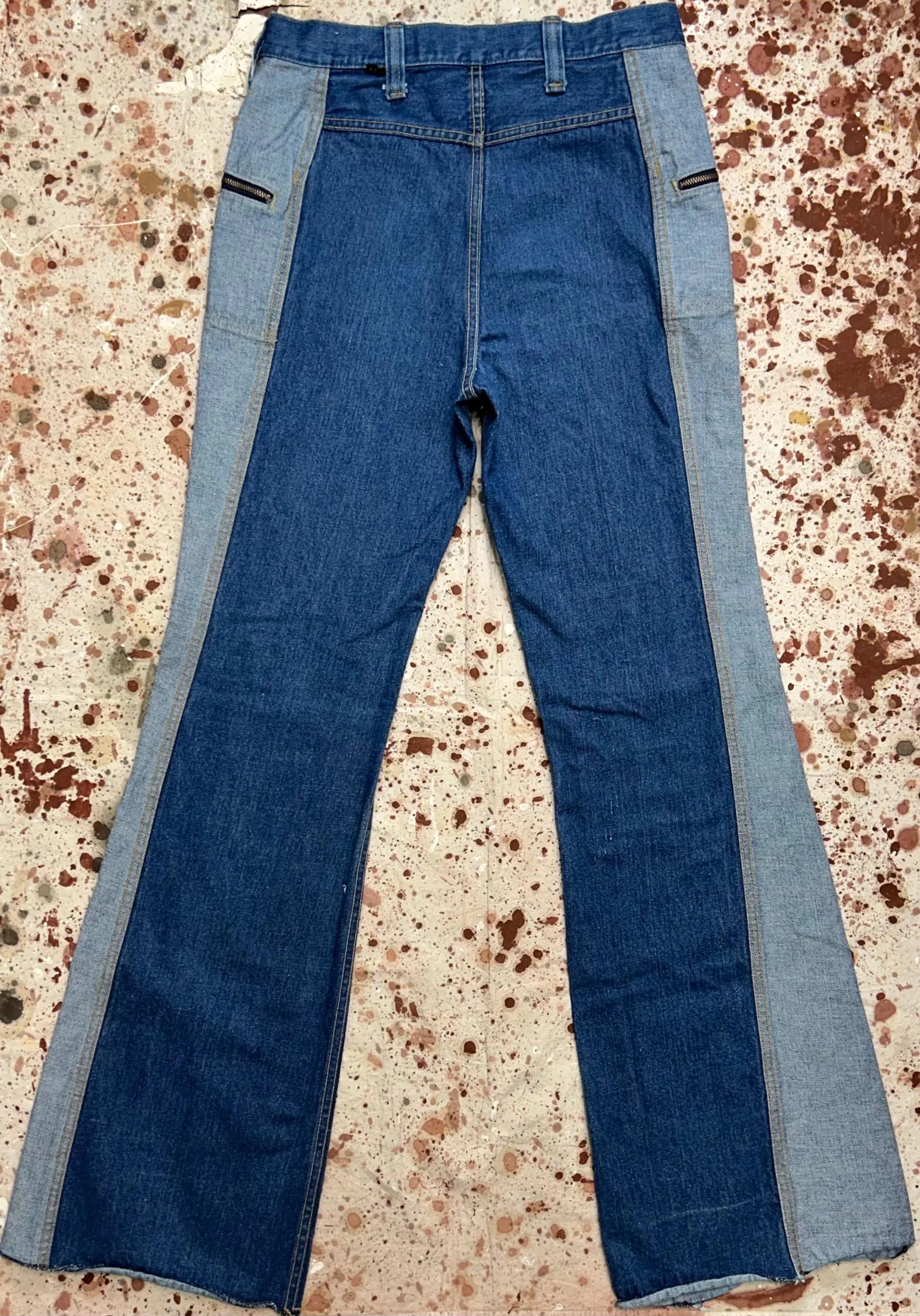 Vintage USA 1970's Lee Two-Tone Talon Zip Reversible Denim Jeans (JYJ1024-350)