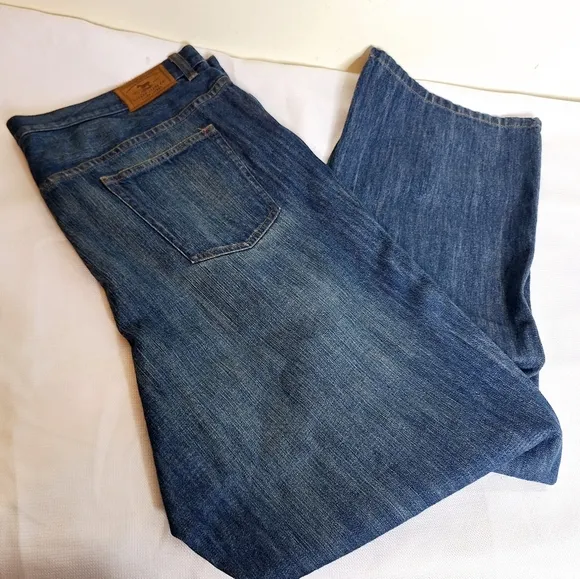 Vtg. Y2k Lauren Jeans Co. Ralph Lauren brand&quot; The Mom Fits Best&quot; Mom Jeans.