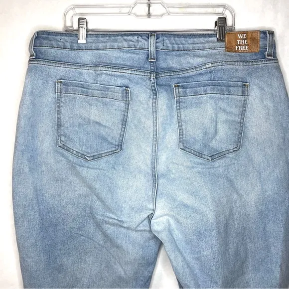 We The Free CRVY Women Plus Size 35 High-Rise Vintage Straight Jeans Light Wash