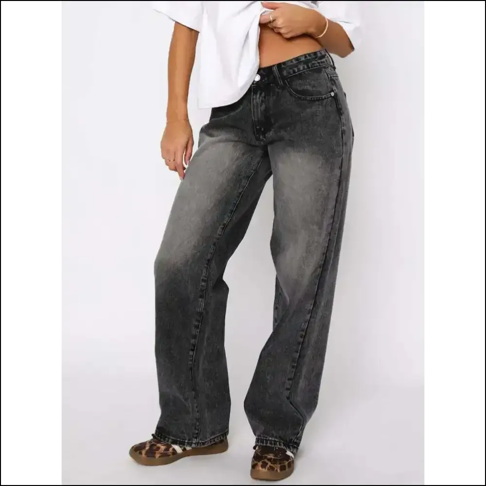 Wide Leg Jeans: Embrace your Inner Fashionista with Pockets of Perfection