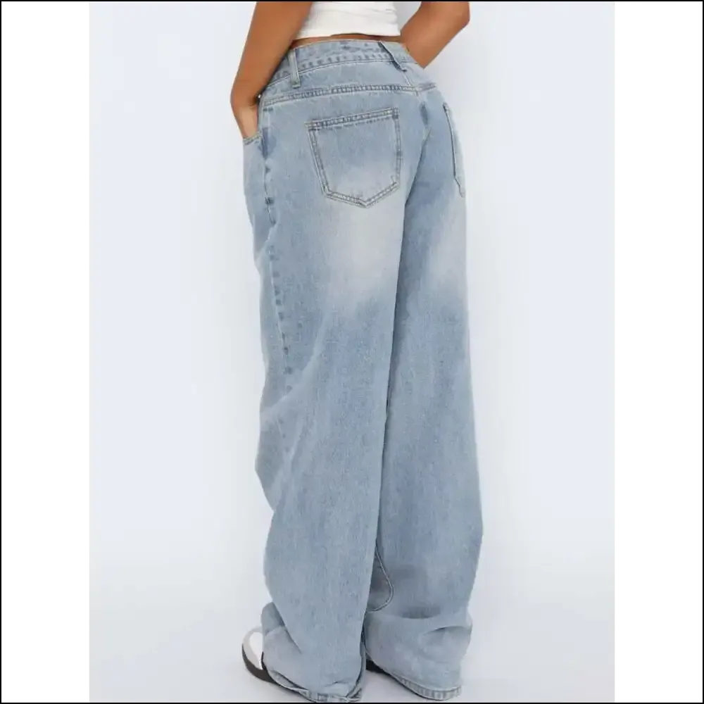 Wide Leg Jeans: Embrace your Inner Fashionista with Pockets of Perfection
