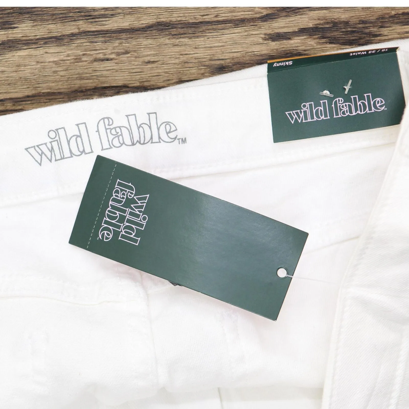 Wild Fable Women's High-Rise Distressed Skinny Jeans 20WFPT043 White 16