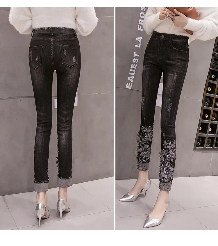 🌷Women's Black Designer Flower Embroidered & Beaded Skinny Jeans..